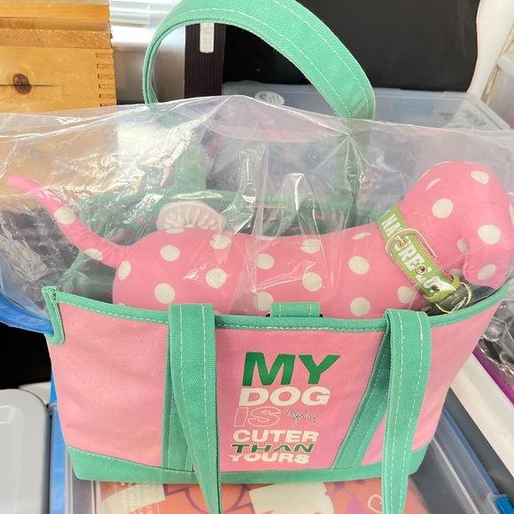 Meet your Posher, Sarah - Picture 2 of 16